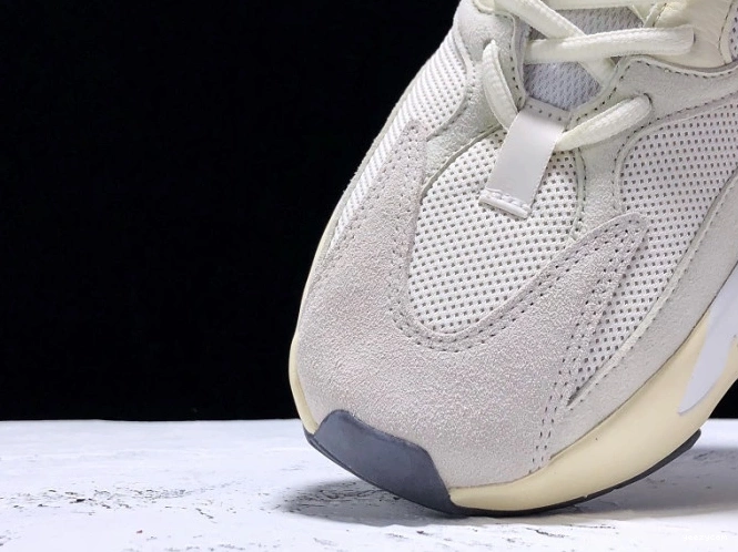 Yeezy Boost Adidas Analog 700 EG7596 0802